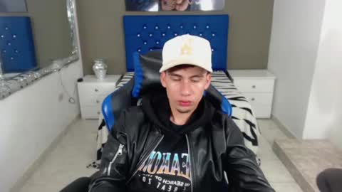 Snapshot of dante_tompson chatting on February 2025 12:28:01 PM Dante online show from February 2025 12:28:01 PM