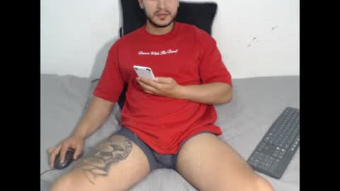 Snapshot of dantebrown1 chatting on January 2025 03:38:02 AM dantebrown1 online show from January 2025 03:38:02 AM