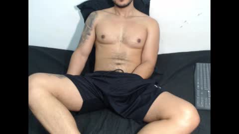 Snapshot of dantebrown1 chatting on February 2025 02:54:01 PM dantebrown1 online show from February 2025 02:54:01 PM