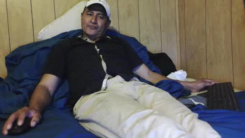 dantehot82 online show from November 2025 02:21:02 AM