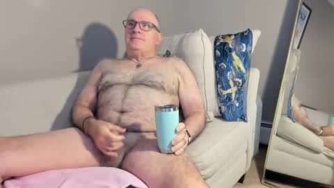 Mark online show from October 2025 06:35:02 AM