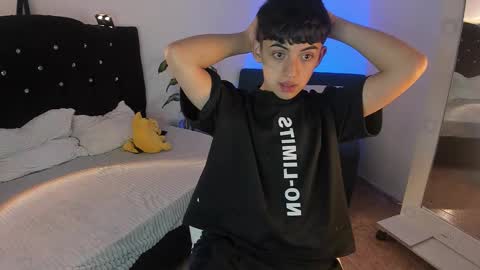 Snapshot of danvianny chatting on October 2025 12:27:01 PM DAN VIANNY online show from October 2025 12:27:01 PM