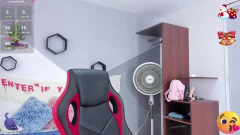 Snapshot of dany_rivera chatting on December 2024 03:12:01 PM Dany Rivera online show from December 2024 03:12:01 PM