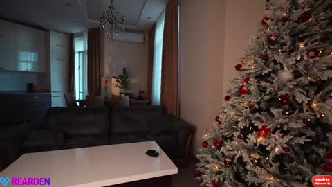 Snapshot of danyandannarearden chatting on December 2025 05:14:02 AM Dany and Anna online show from December 2025 05:14:02 AM