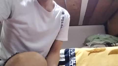 Snapshot of danylano chatting on December 2025 10:04:02 PM Daniel online show from December 2025 10:04:02 PM