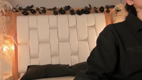 daphne_and_roger online show from January 2026 11:01:02 AM