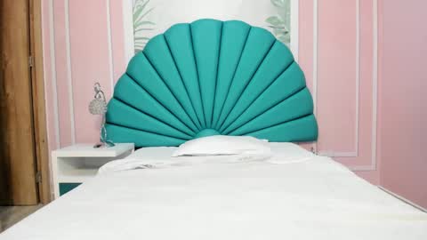 Snapshot of daphne_fox_ chatting on January 2025 05:51:01 AM Daphne online show from January 2025 05:51:01 AM