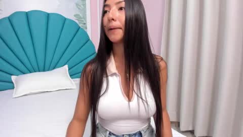 Snapshot of daphne_fox_ chatting on March 2025 02:15:02 AM Daphne online show from March 2025 02:15:02 AM