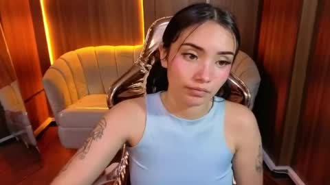 daphne_nicole_b online show from May 2026 04:04:02 PM