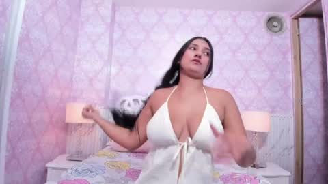 Daphne online show from May 2026 06:03:02 PM