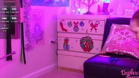 Snapshot of daphnemadison chatting on December 2024 01:30:01 AM Daphne Madison online show from December 2024 01:30:01 AM