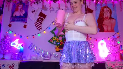 Snapshot of daphnemadison chatting on January 2025 08:48:01 PM Daphne Madison online show from January 2025 08:48:01 PM