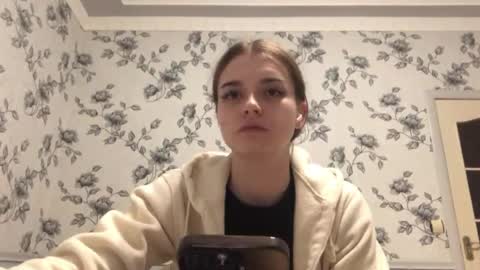 Emilia online show from May 2026 10:48:02 PM