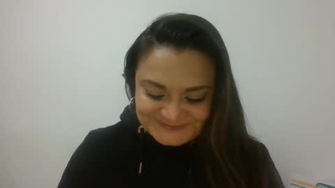 dapnne online show from October 2025 08:10:01 PM