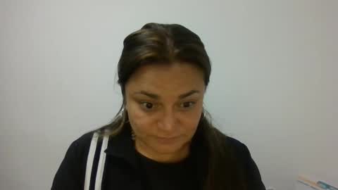 dapnne online show from November 2025 07:45:02 PM