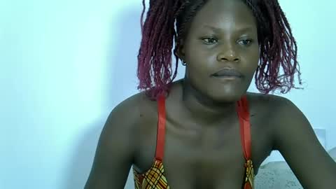 ESTHER online show from March 2025 04:06:01 AM