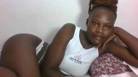 ESTHER online show from February 2026 04:02:01 AM