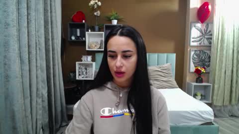 Snapshot of darcyejane chatting on February 2026 05:30:01 PM DarcyeJane online show from February 2026 05:30:01 PM