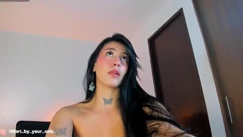 Snapshot of dariana__mendozaa chatting on December 2024 07:11:02 AM online show from December 2024 07:11:02 AM