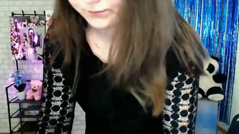 Darina online show from February 2025 05:37:01 AM