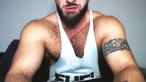 Dario  Muscel King online show from December 2025 08:26:02 PM