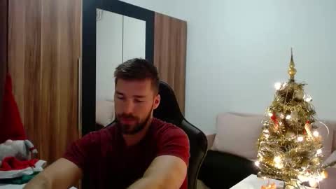 darius_94 online show from December 2025 05:27:02 AM