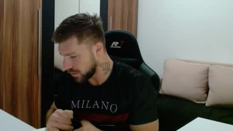 darius_94 online show from February 2026 05:17:01 AM