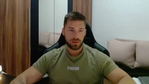 darius_94 online show from February 2026 05:05:01 AM