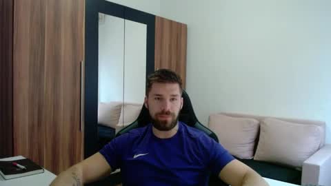 Snapshot of darius_94 chatting on April 2026 05:24:02 AM darius_94 online show from April 2026 05:24:02 AM