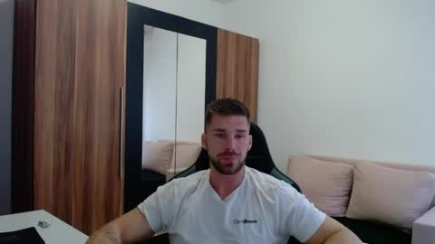 Snapshot of darius_94 chatting on April 2026 01:37:01 PM darius_94 online show from April 2026 01:37:01 PM