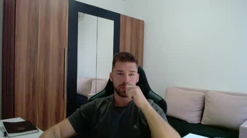 Snapshot of darius_94 chatting on April 2026 04:41:01 AM darius_94 online show from April 2026 04:41:01 AM