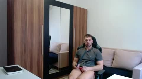 Snapshot of darius_94 chatting on April 2026 04:48:02 AM darius_94 online show from April 2026 04:48:02 AM