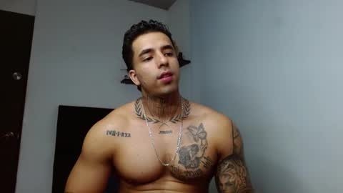 Darius Phoenix  online show from December 2025 08:14:01 PM