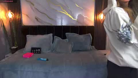 Snapshot of dark_dominika chatting on July 2026 12:33:01 PM dark_dominika online show from July 2026 12:33:01 PM