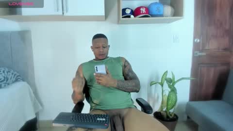 dark_dominion online show from October 2025 06:50:02 PM