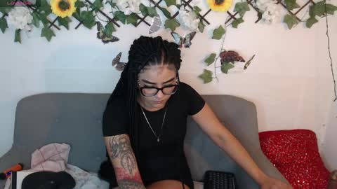 dark_flama online show from April 2026 02:31:01 AM