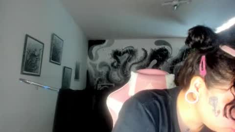 Snapshot of dark_miau chatting on December 2025 03:39:01 PM miau online show from December 2025 03:39:01 PM