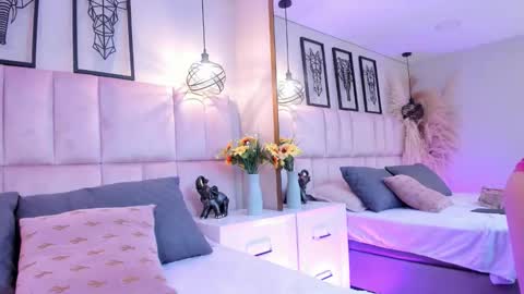 Snapshot of dark_nina_ chatting on September 2025 03:30:02 AM Nina online show from September 2025 03:30:02 AM