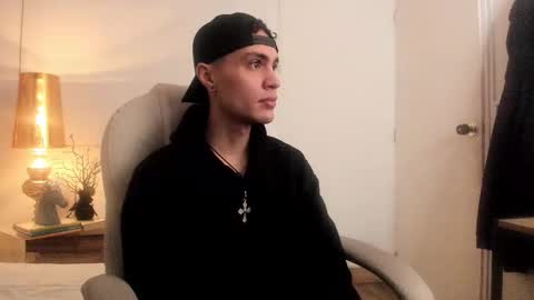 dark_sun333 online show from January 2026 02:15:01 AM