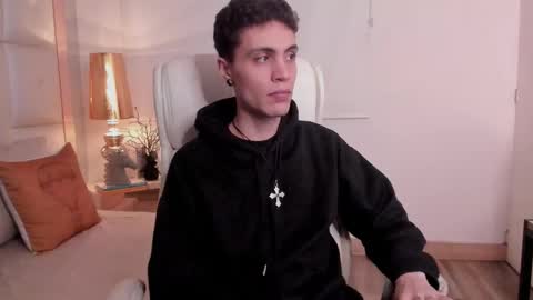 dark_sun333 online show from February 2026 03:02:01 AM