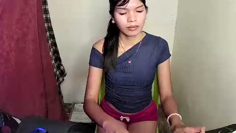 Snapshot of darkberrybabe chatting on December 2025 12:05:01 AM Kay online show from December 2025 12:05:01 AM