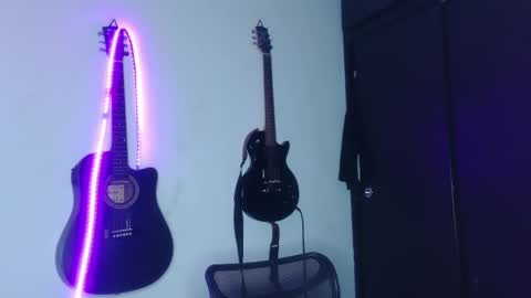 darkclothes online show from February 2025 08:08:01 AM