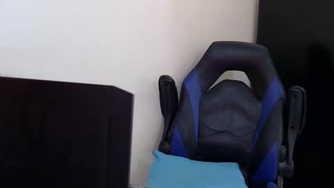 Darkkras online show from May 2026 02:01:02 PM
