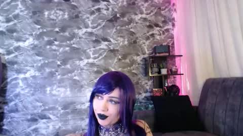 Snapshot of darkly_waxx chatting on September 2025 06:35:01 PM New account. Help me reach 100 thumbs up online show from September 2025 06:35:01 PM