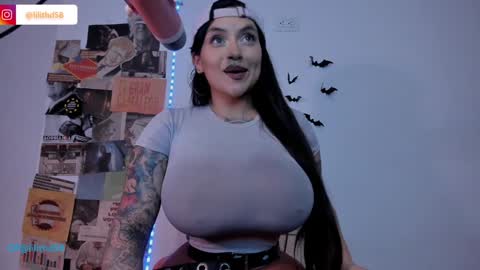 darknes_lilith18 online show from December 2024 01:37:01 AM