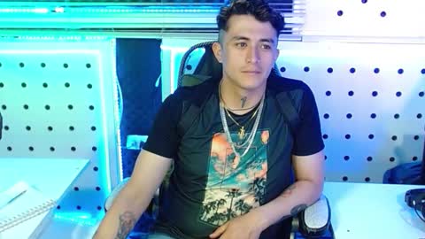 DARKO0717 online show from November 2025 10:07:02 PM