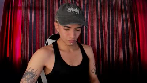 Snapshot of darkodark0 chatting on November 2025 08:10:01 PM Darko online show from November 2025 08:10:01 PM