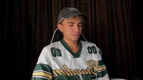 Snapshot of darkodark0 chatting on November 2025 12:13:01 AM Darko online show from November 2025 12:13:01 AM