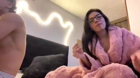 Snapshot of darkpleasuress chatting on September 2025 06:46:01 AM darkpleasuress online show from September 2025 06:46:01 AM