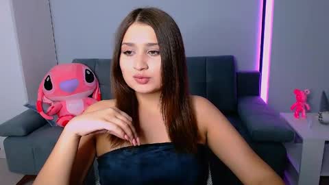 Amelie online show from June 2026 04:07:01 PM